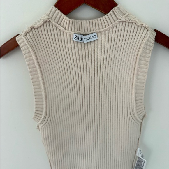 Zara knit Cropped Top Crew-Neck Muscle Sweater Vest Beige Ribbed Tank Top Size M - Picture 9 of 16